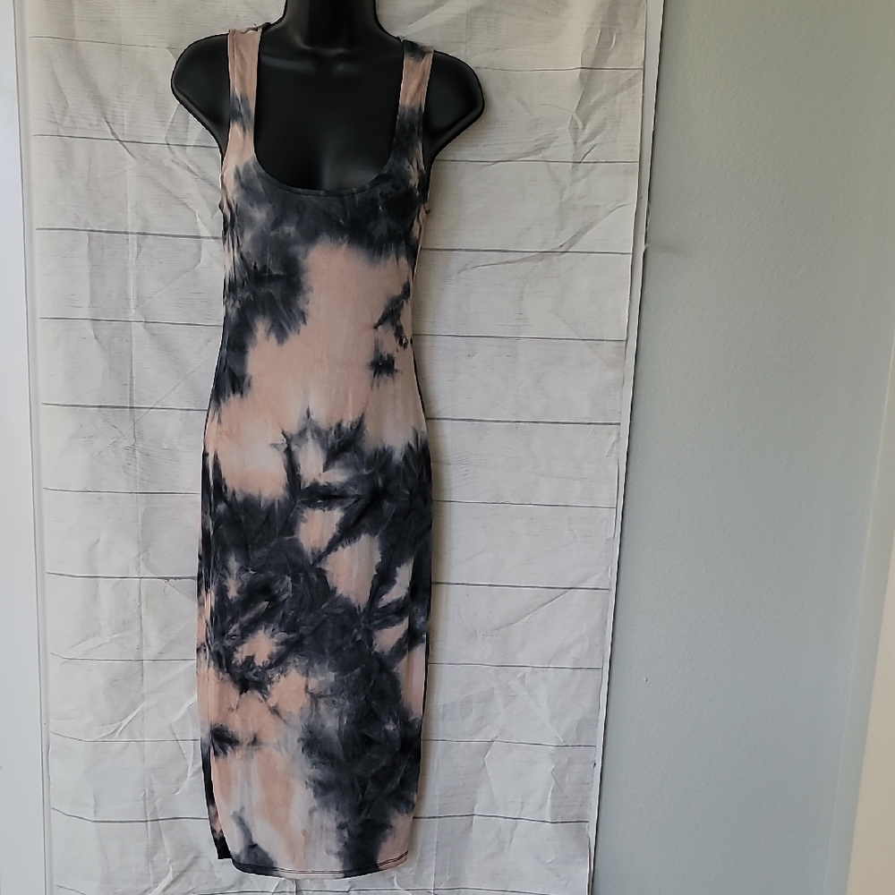 Fashion Nova Blush Pink and Charcoal Tie-Dye Sleeveless Midi Dress